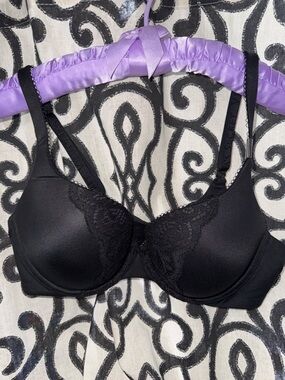 NWT 38B Victoria's Secret Body By Victoria Perfect Shape Black Underwire Bra